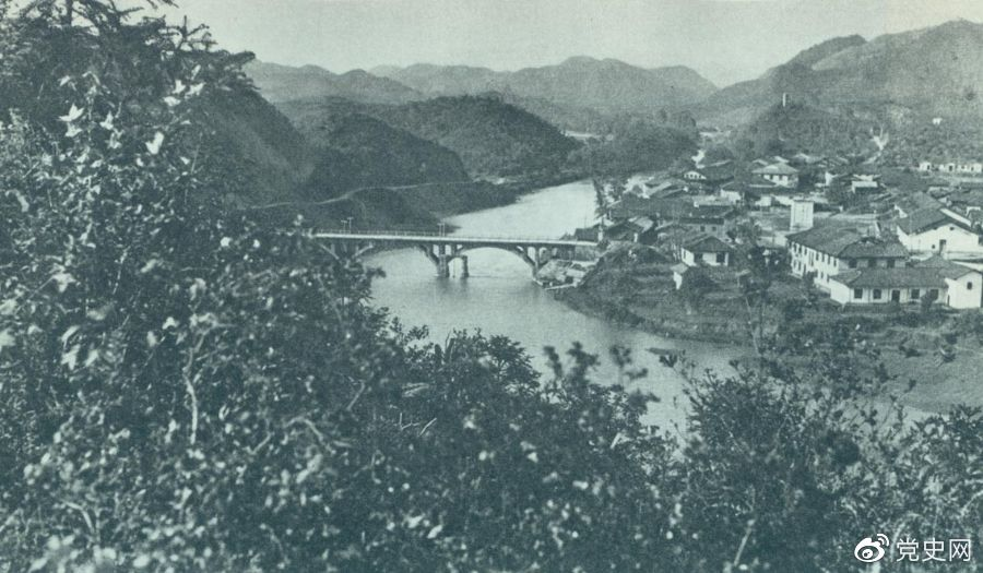 1930年12月，紅軍在龍岡地區(qū)殲滅國民黨軍第十八師近一萬人，活捉敵師長張輝瓚。圖為作戰(zhàn)舊址江西興國東北的龍岡。